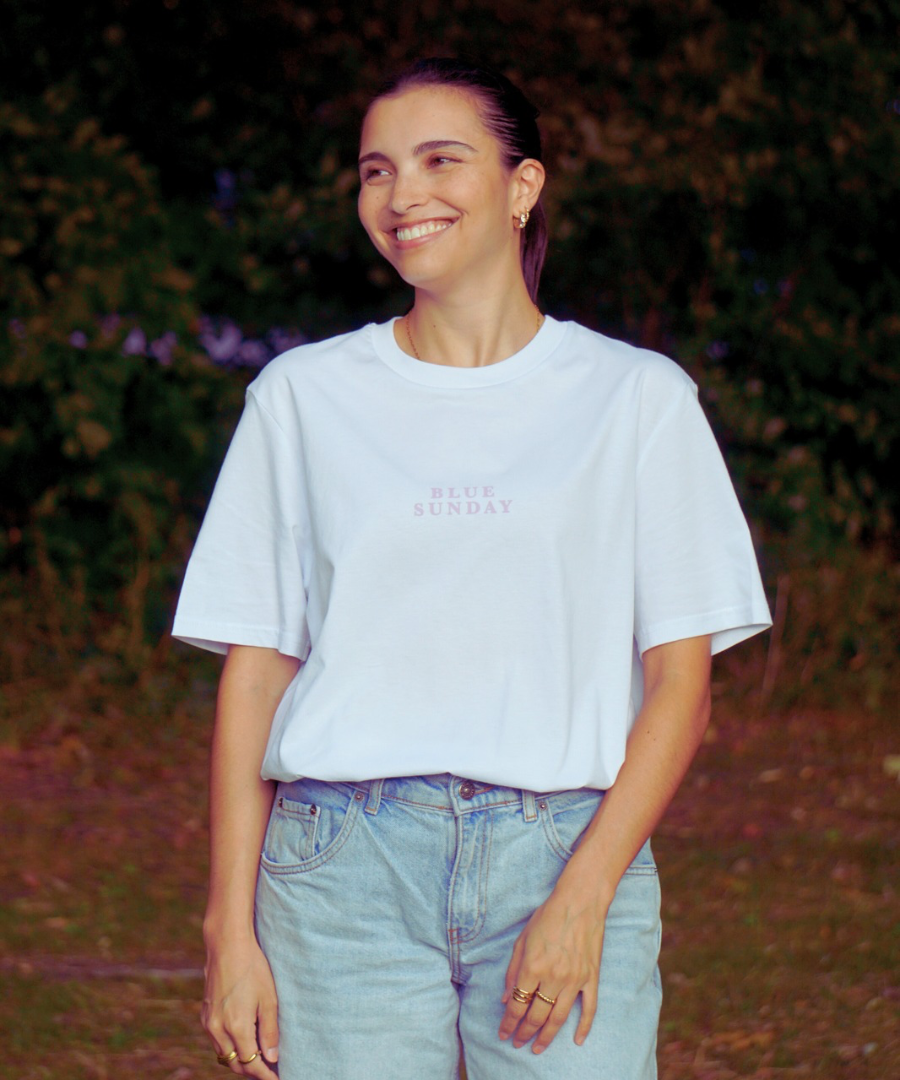 Unisex Shirt SHADOW aus 100% Biobaumwolle mit handgezeichnetem Print. Siebdruck aus München.